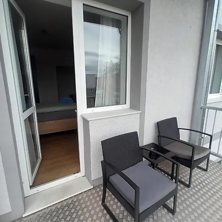 Appartement Schoene Mit Wlan Und Balkon In Salbke